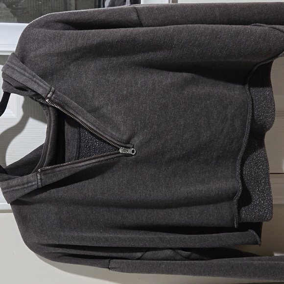 Two cropped aerie hoodie - Picture 3 of 4